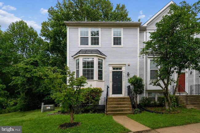 Building Photo - 10737 Kitchener Ct