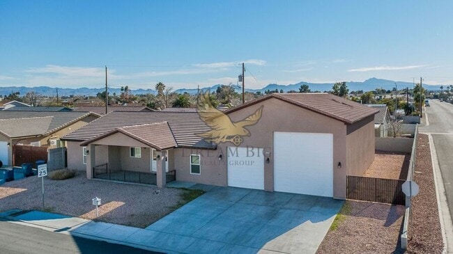 Building Photo - 4615 E St Louis Ave