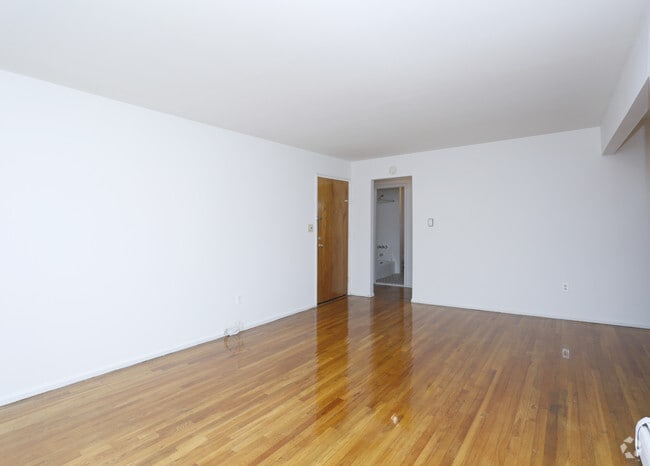 Living Room - Lexington Village