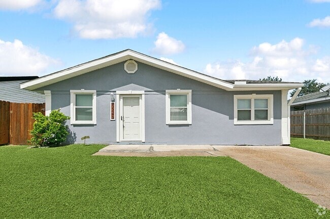 Building Photo - Beautiful Kenner Home 3 Bedroom! Must See!