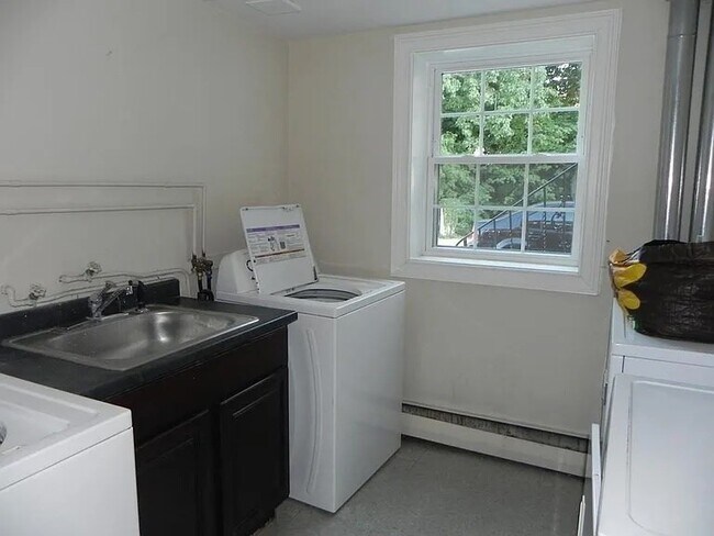 Photo - 432 Sea St Unit 1