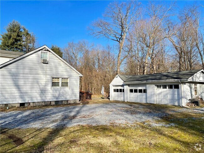 Building Photo - 296 NY-82 Rental