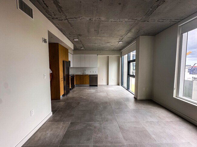 Photo - 243 NW 32nd St Unit S1