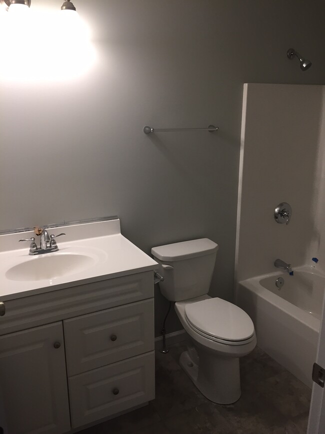 Photo - 307 East St Unit 1