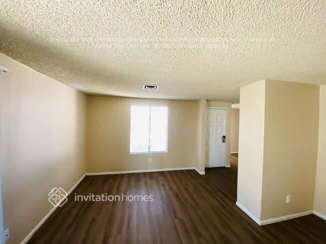 Photo - 2103 N Verano Way