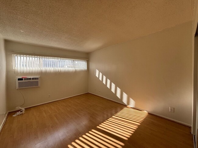 Photo - 231 W Tujunga Ave Unit C