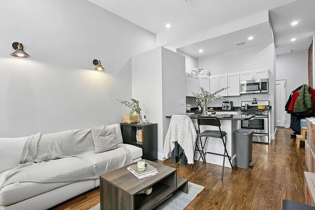 258 Halsey St Unidad 1