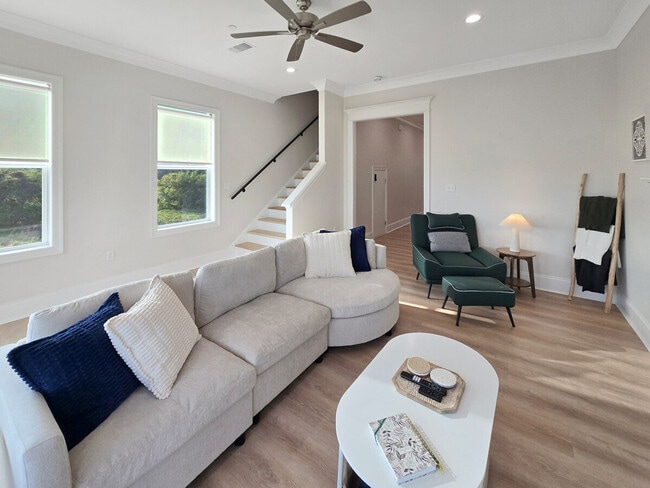 Photo - 996 Beach Blvd W Unit SI ID1473613P