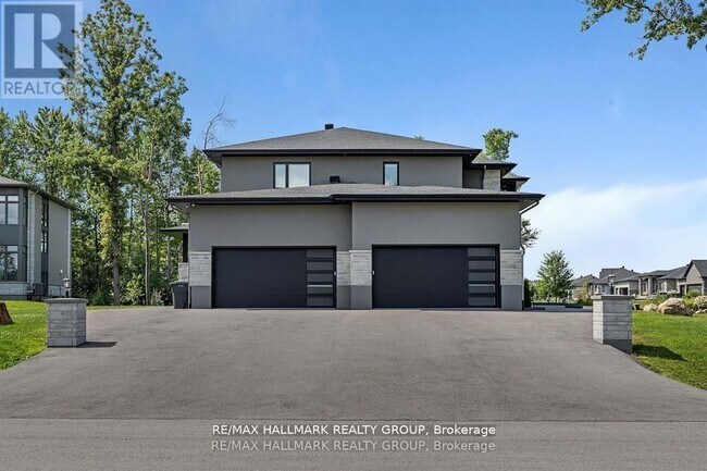 Photo - 595 Shoreway Dr
