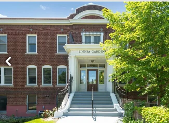 Building Photo - 1 Bedroom Steps from U of M St. Paul Unit 107