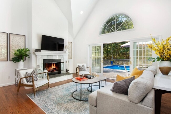 Photo - 3 Longboat Ln