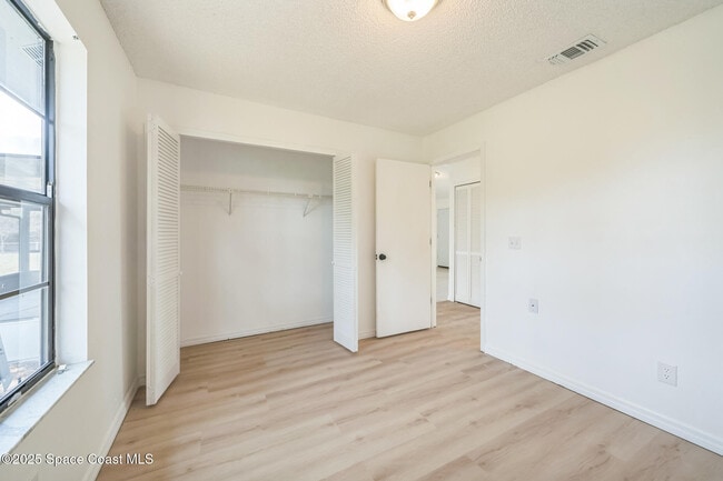 Photo - 1680 Travis St SE