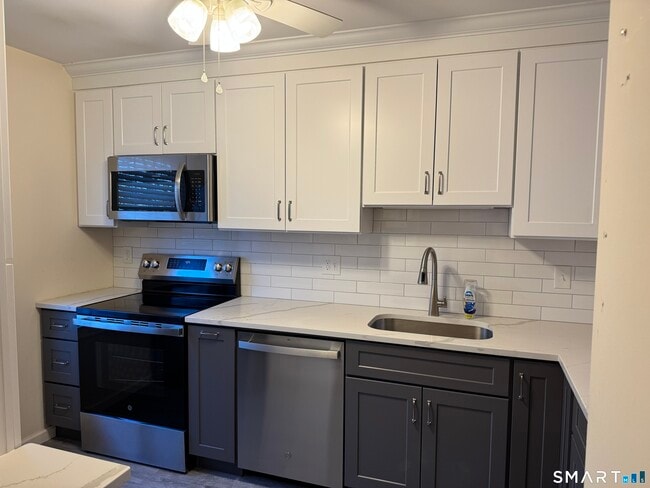 Photo - 53 Seaside Ave Unidad APT 14