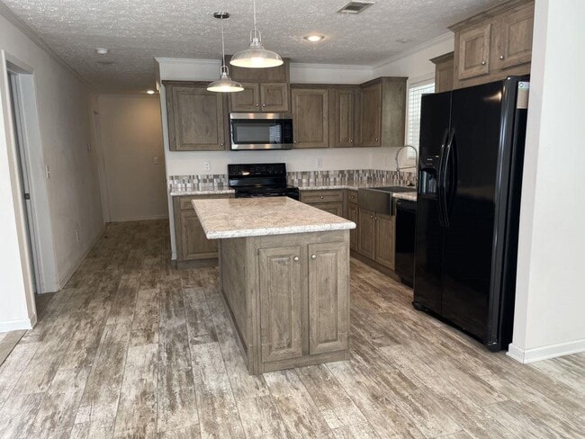3150 NE 36th Pl