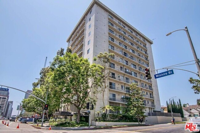 Building Photo - 10751 Wilshire Blvd Unit 1004 Rental