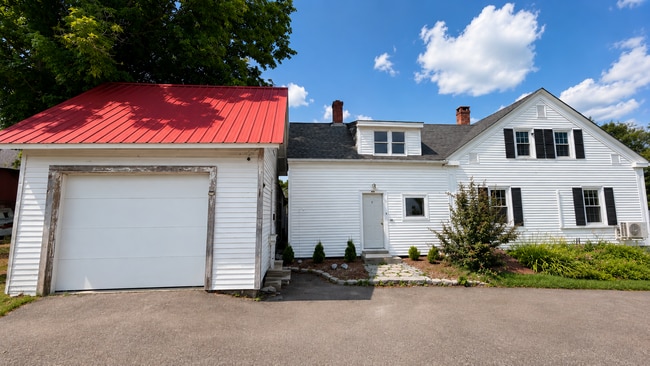 Photo - 1 Limestone Pl