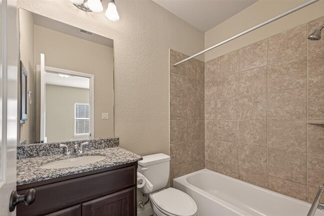 Photo - 2530 River Ridge