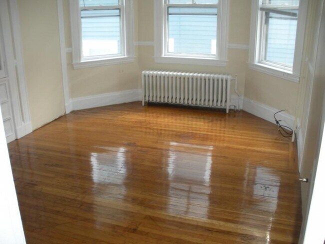 Photo - 16 Dighton St Unit 2