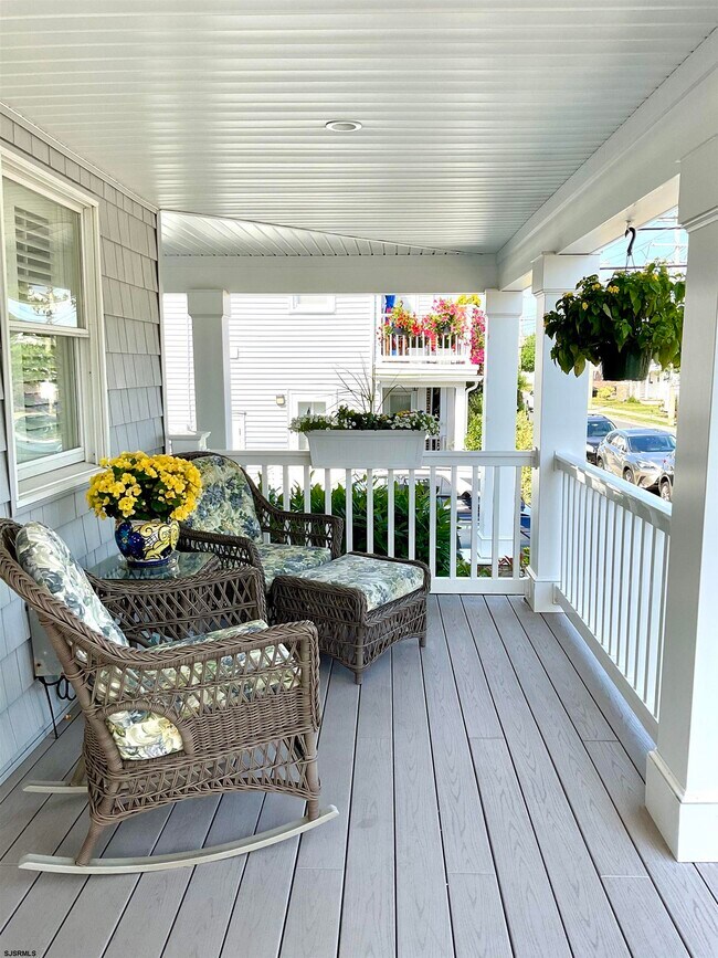 Photo - 9103 Amherst Ave Unit 1st-Winter