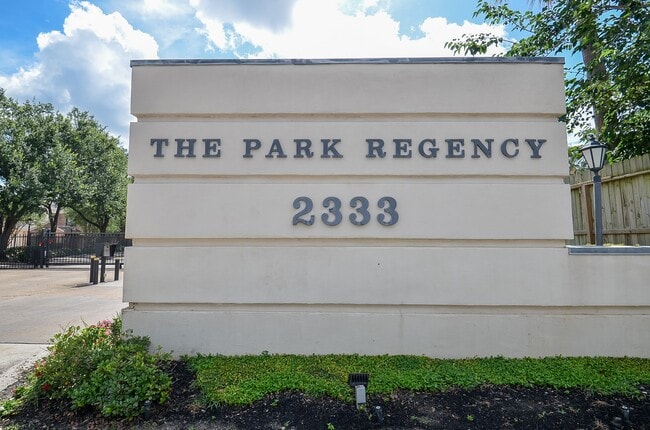 Building Photo - 2333 Bering Dr Unit 123