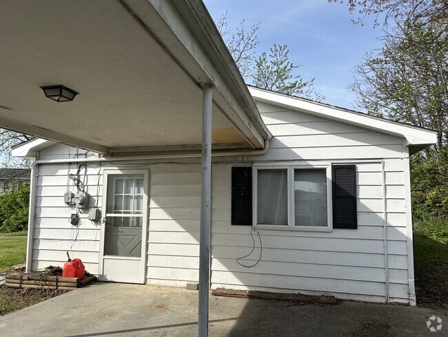Building Photo - 326 Beechcroft Rd Rental