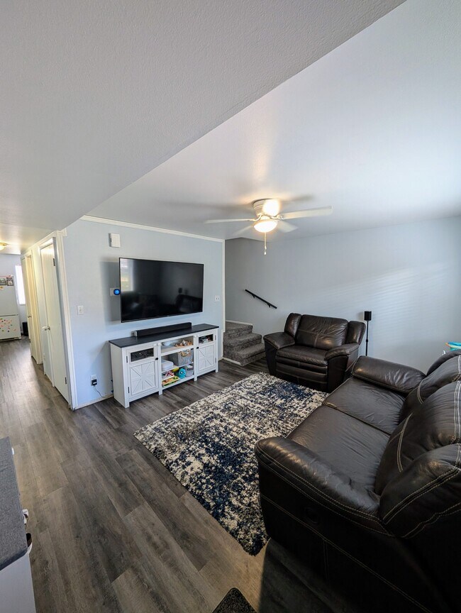 Photo - 556 W 800 N St