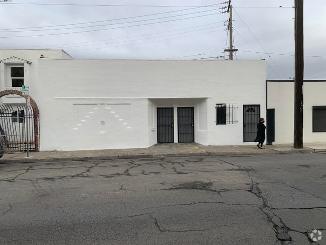 Building Photo - 11070 San Leandro St Rental