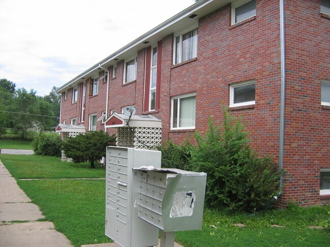 Silverado Apartments - Silverado Apartments