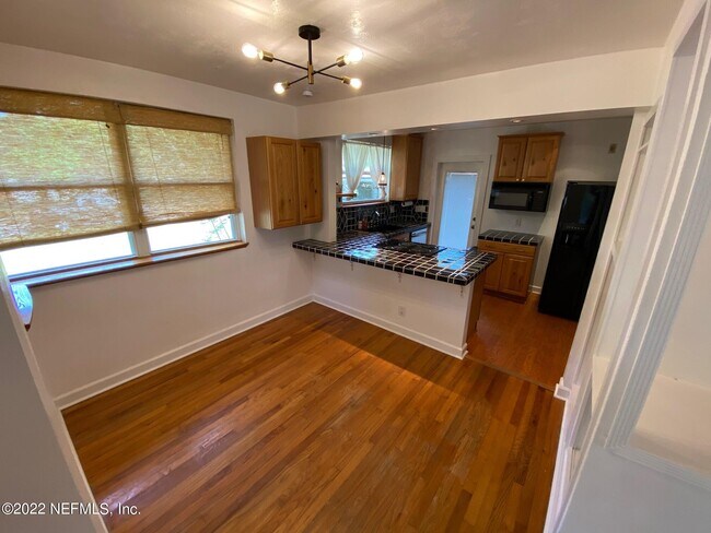 Photo - 5428 Stetson Rd