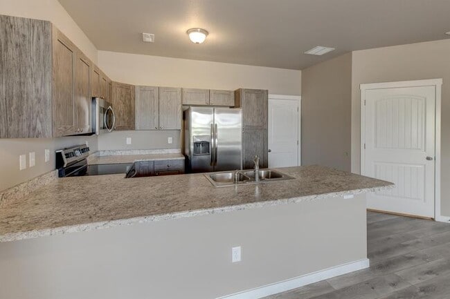 Photo - 4685 Pleasant Port View