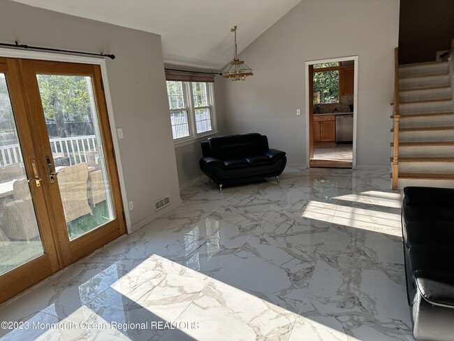 Photo - 24 Barbara Ln