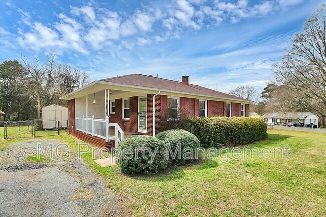 243 Eden Cir