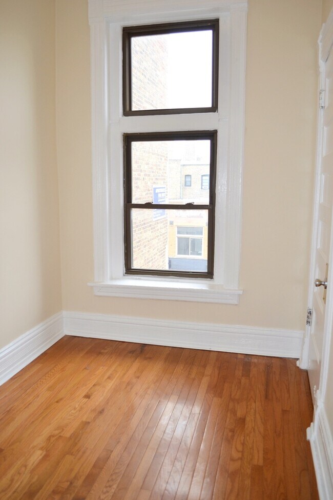 Photo - 2050 W North Ave Apartment Unit 3