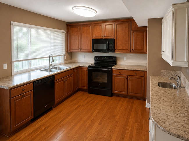 Photo - 6102 E 129 St Unit 1