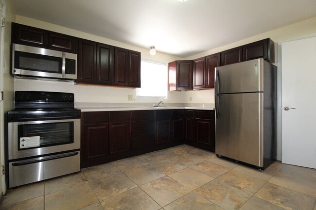 14-20 Sisson St