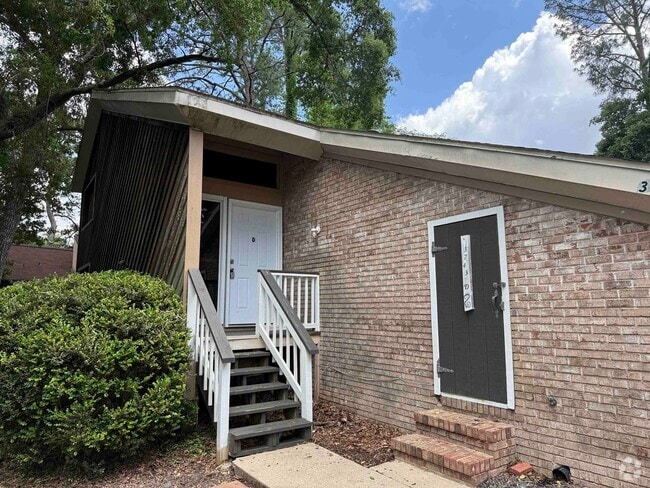 Building Photo - 3743 Donovan Dr Rental