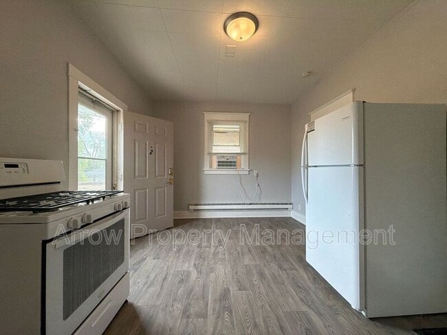 Photo - 1341 D St Unit 2