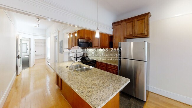 Photo - 624 Shrader St Unit 9