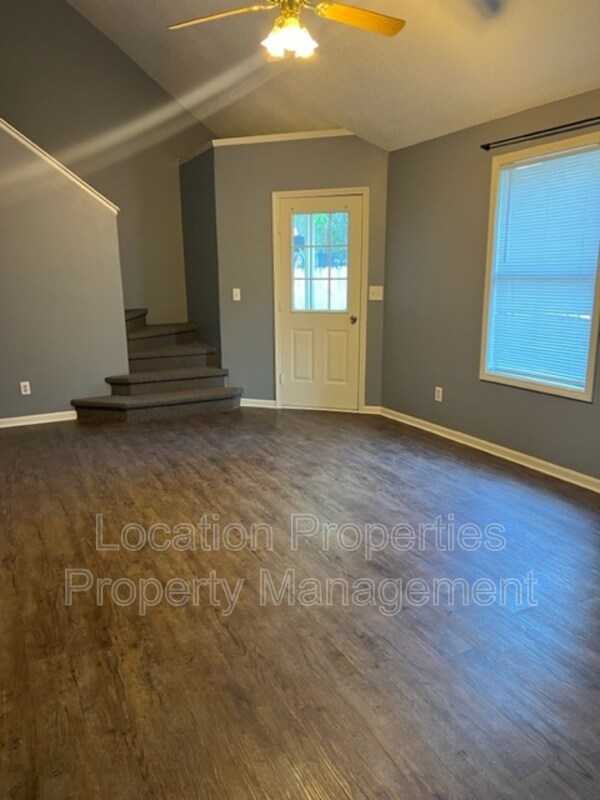 Photo - 2528 Crestline Ct