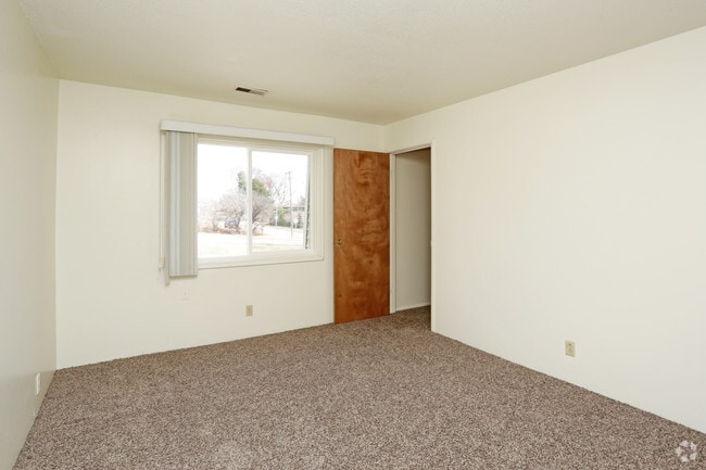 3HAB, 2BA - 1,350 ft² - Habitación