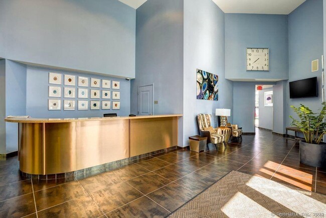Photo - 120 Towne St