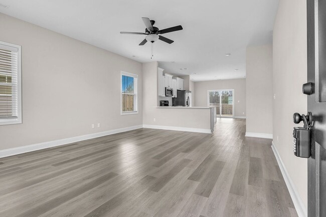 Photo - The Landing at Lewis Creek | 3 bedrooms, 2 baths