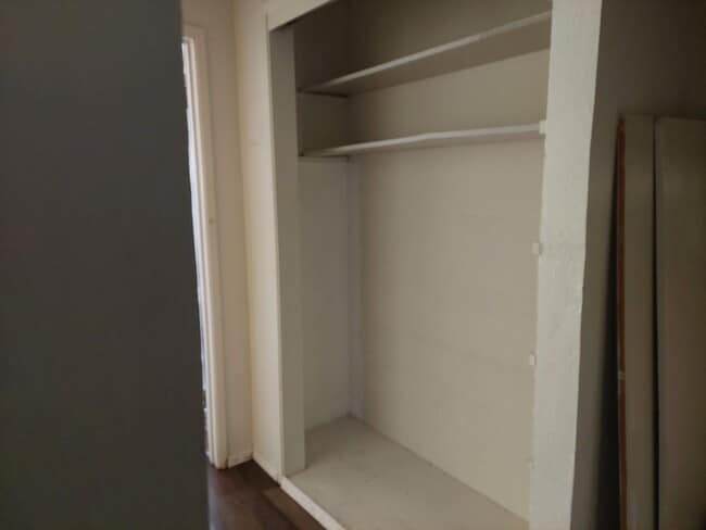 Photo - One bedroom apartment near Stateline Unit 14