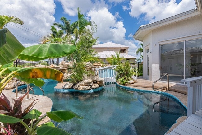 Photo - 2417 Cape Coral Pkwy W Casa