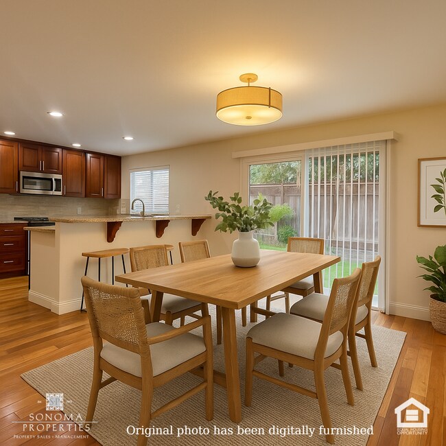 Photo - Lovely Updated 3BD/2.5BA Home Located In Fryer Creek!