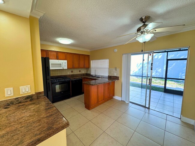 Photo - 4415 Treehouse Ln