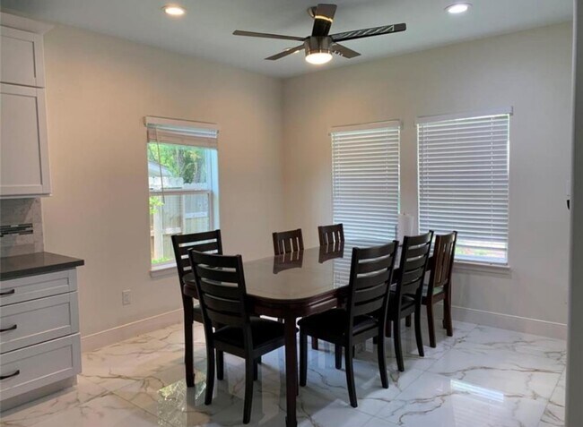 Photo - 5510 Teakwood Dr