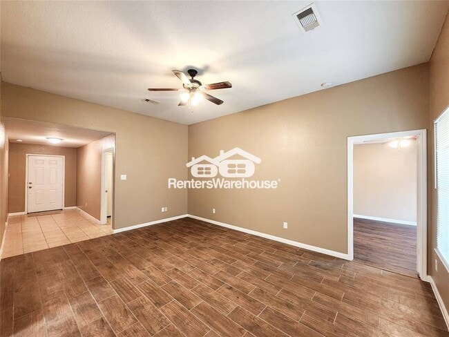 Photo - 927 Paradise Rd