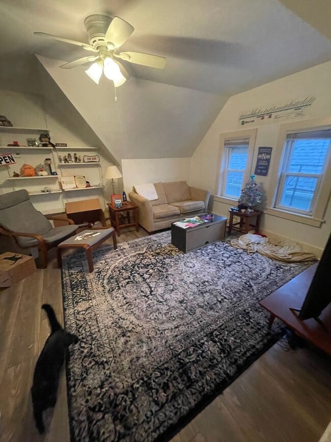 Photo - 1675 N Marshall St Unit 1675 N Marshall St 3rd Floor