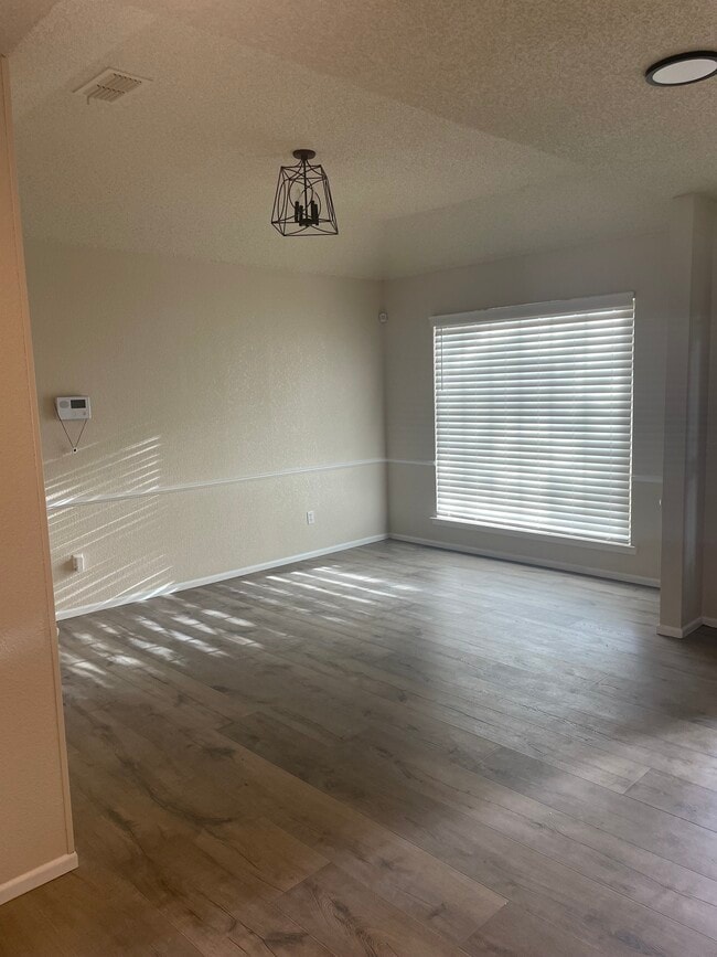 Photo - 1304 S Leon Ave